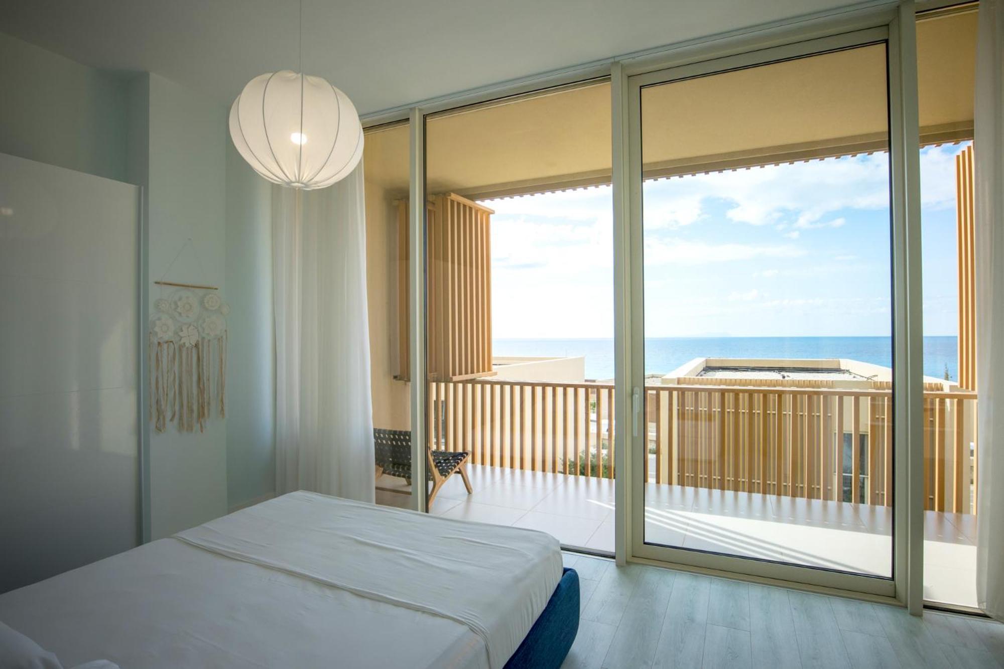 Green Coast Hotel Palasë Eksteriør billede